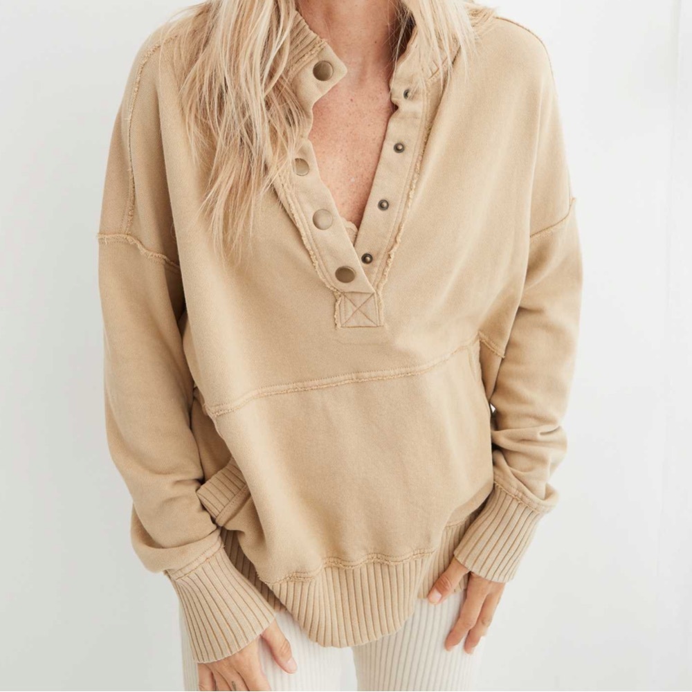 Aerie (American Eagle) “Oh Snap!” Weekend Henley Sweatshirt